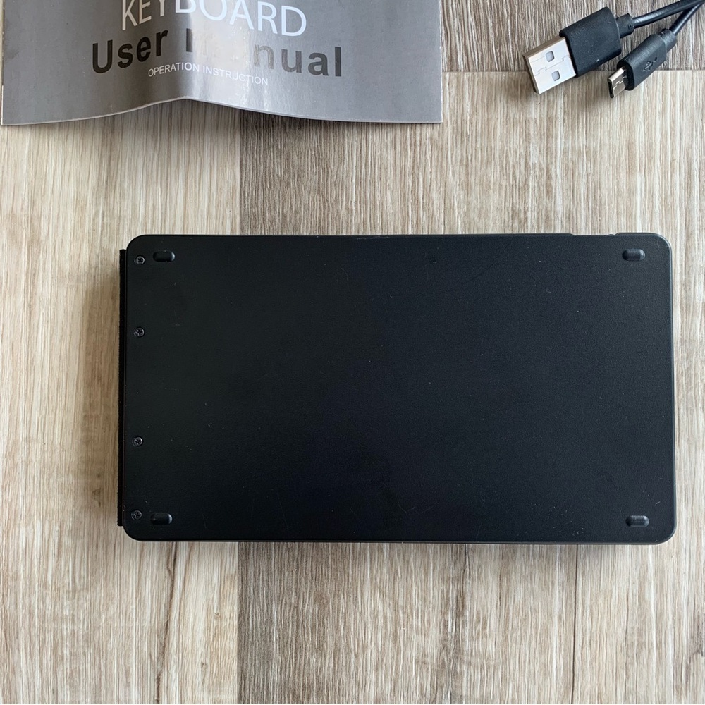NWOT Mini Foldable Wireless Keyboard Compatible with iOS, Android and Windows - Picture 4 of 11